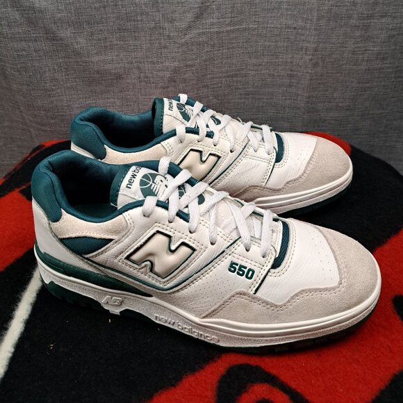 %Size 7.5 Men / 9 Women New Balance 550 Vintage Teal White Sneakers / A 44 main image 10